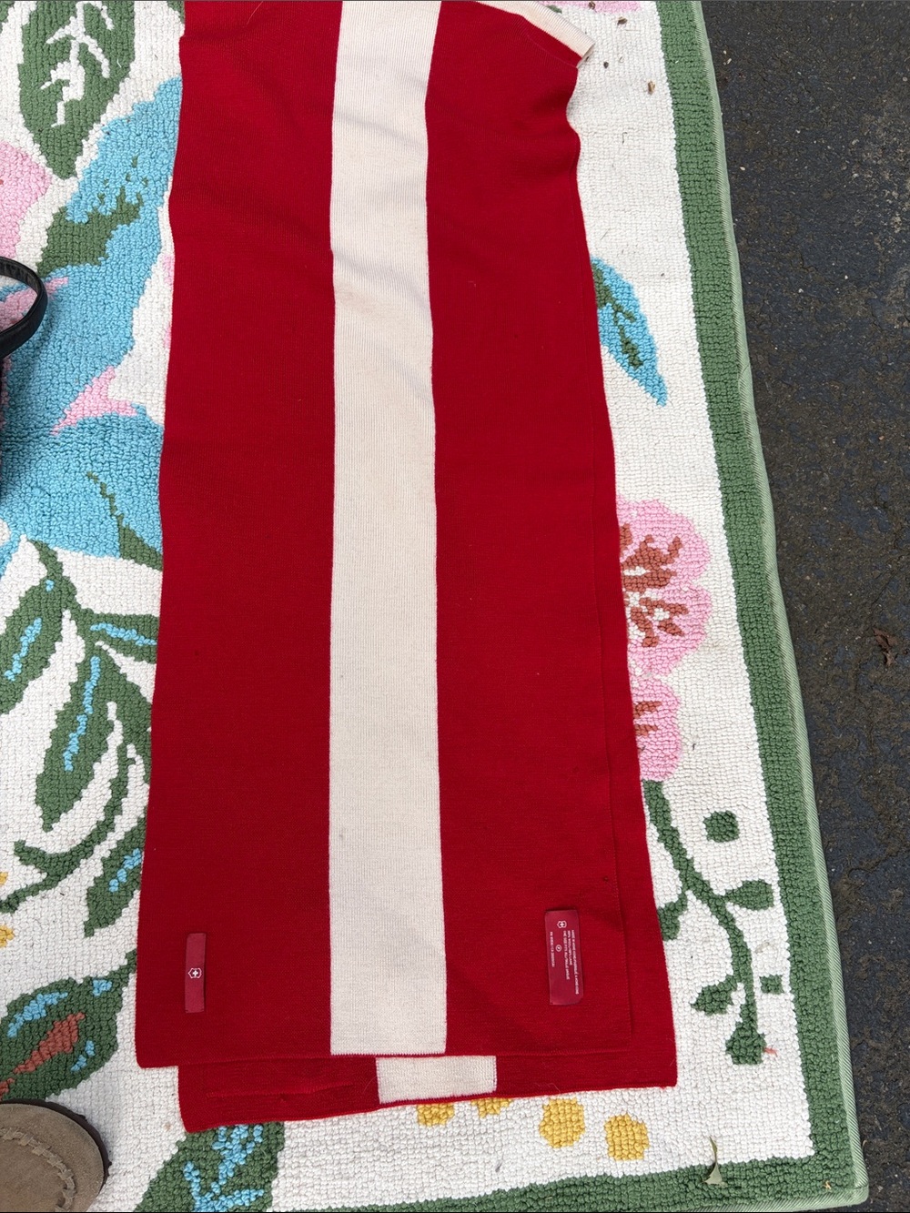 H&M Red and Cream Knit Scarf